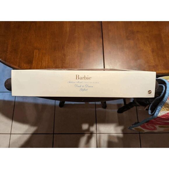 RARE 2000 MATTEL SILKSTONE BARBIE FASHION MODEL COLLECTION "FROM DUSK TIL DAWN" - Picture 4 of 9